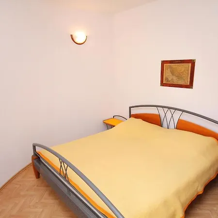 Jezera 5120f Apartamento Tisno