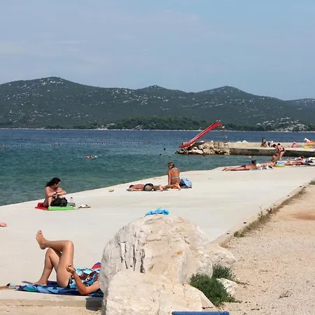 Jezera 5120f Tisno